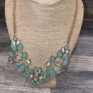 Kendra Scott necklace